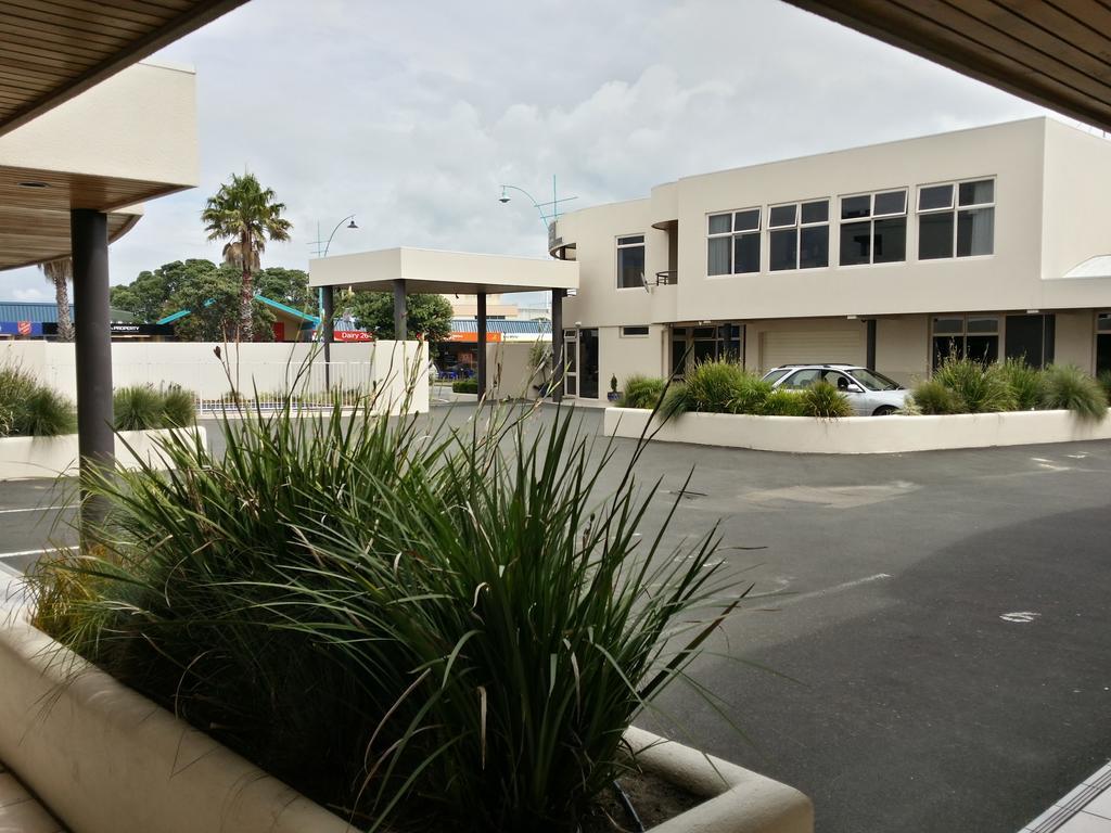 Pacific Motor Inn Mount Maunganui Exterior photo