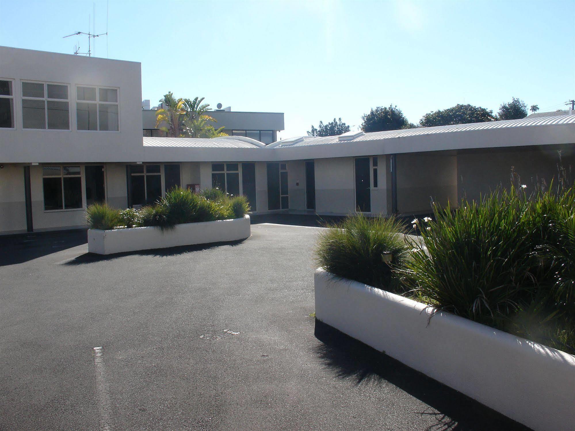 Pacific Motor Inn Mount Maunganui Exterior photo