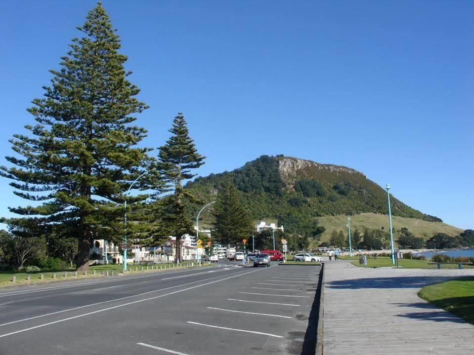 Pacific Motor Inn Mount Maunganui Exterior photo